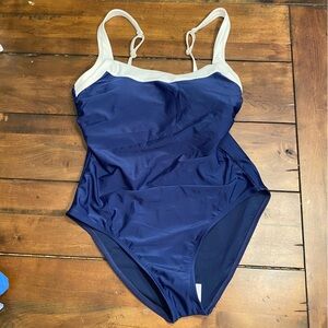 Shade & Shore NWT Navy and White One Piece Swimsuit Full Coverage Women’s Large